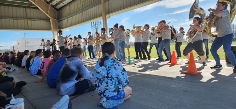 The Sunlake band performs stand tunes for Bexley Elementary