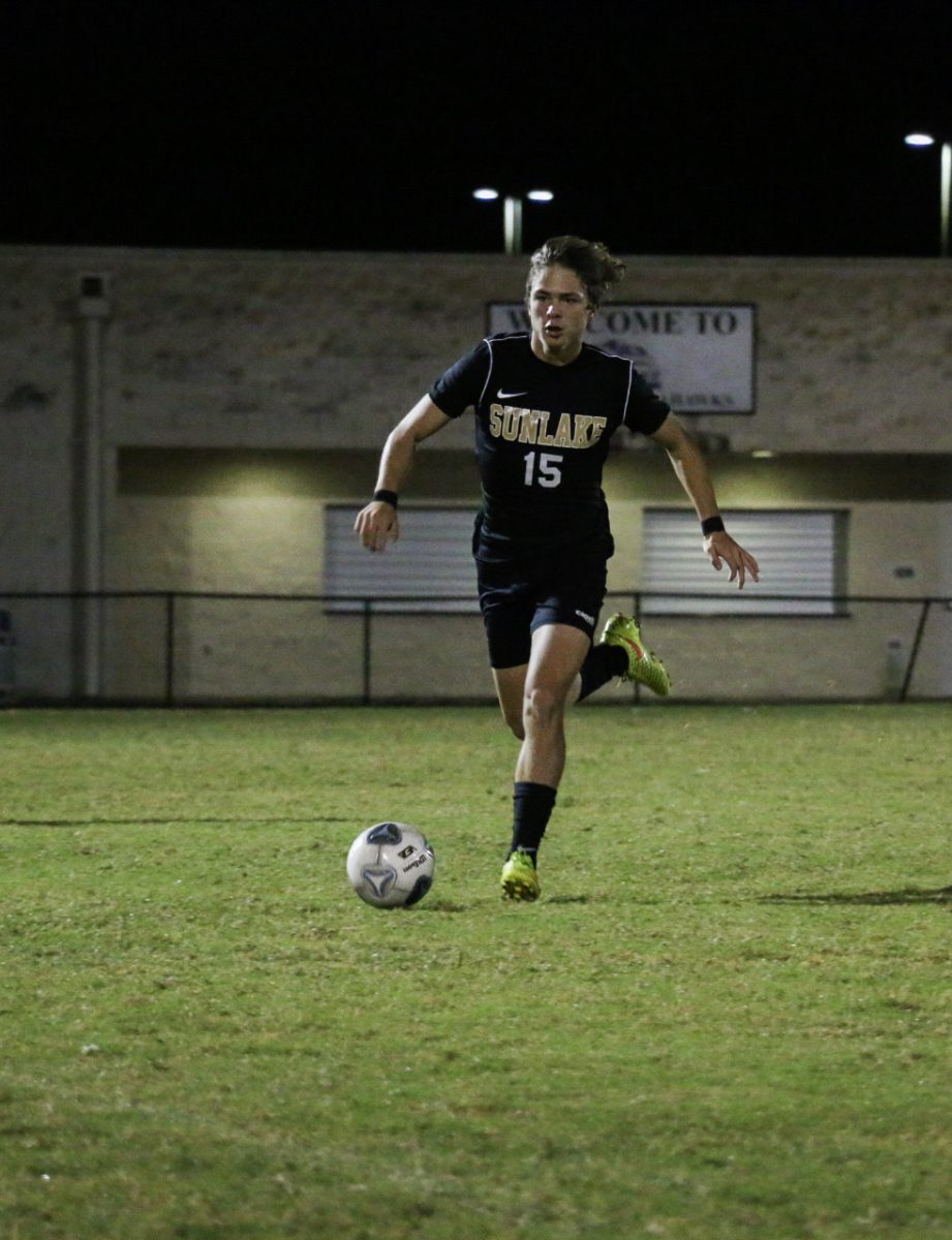 Freshman+Elliot+Hinz+making+his+debut+on+the+Sunlake+soccer+team.+He+was+excited+to+step+out+on+the+field+and+beat+Robinson+High+School.+Elliot+is+determined+to+go+beyond+just+high+school+soccer%3B+his+hope+is+...to+go+pro.