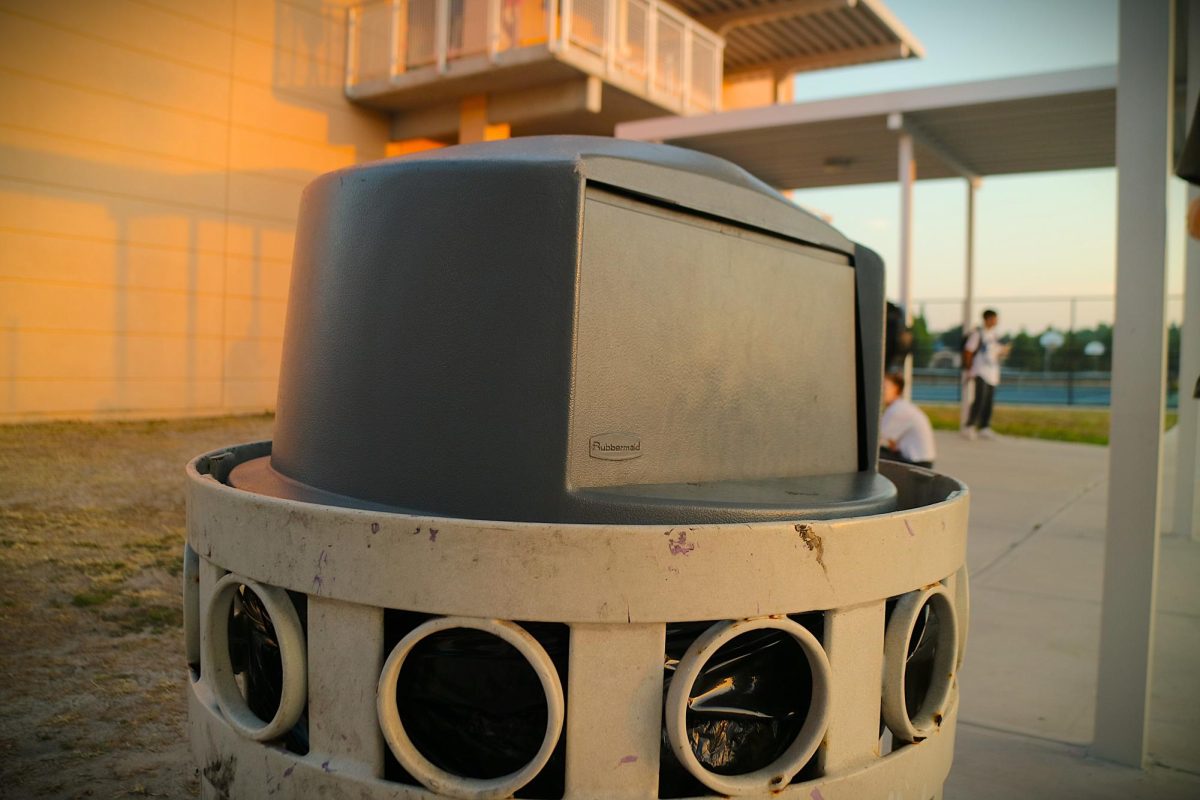 Trashcan #34-SLHS, ready to take on the day.