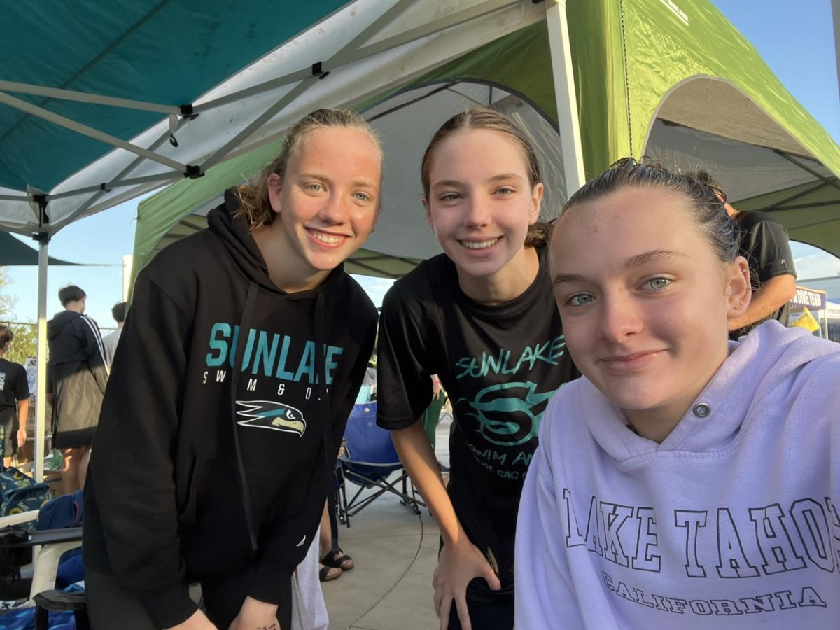 Emma Smith (right) with Lucy McKenzie (middle) and Atalia Tripp (left) at the Sunshine Athletic Conference